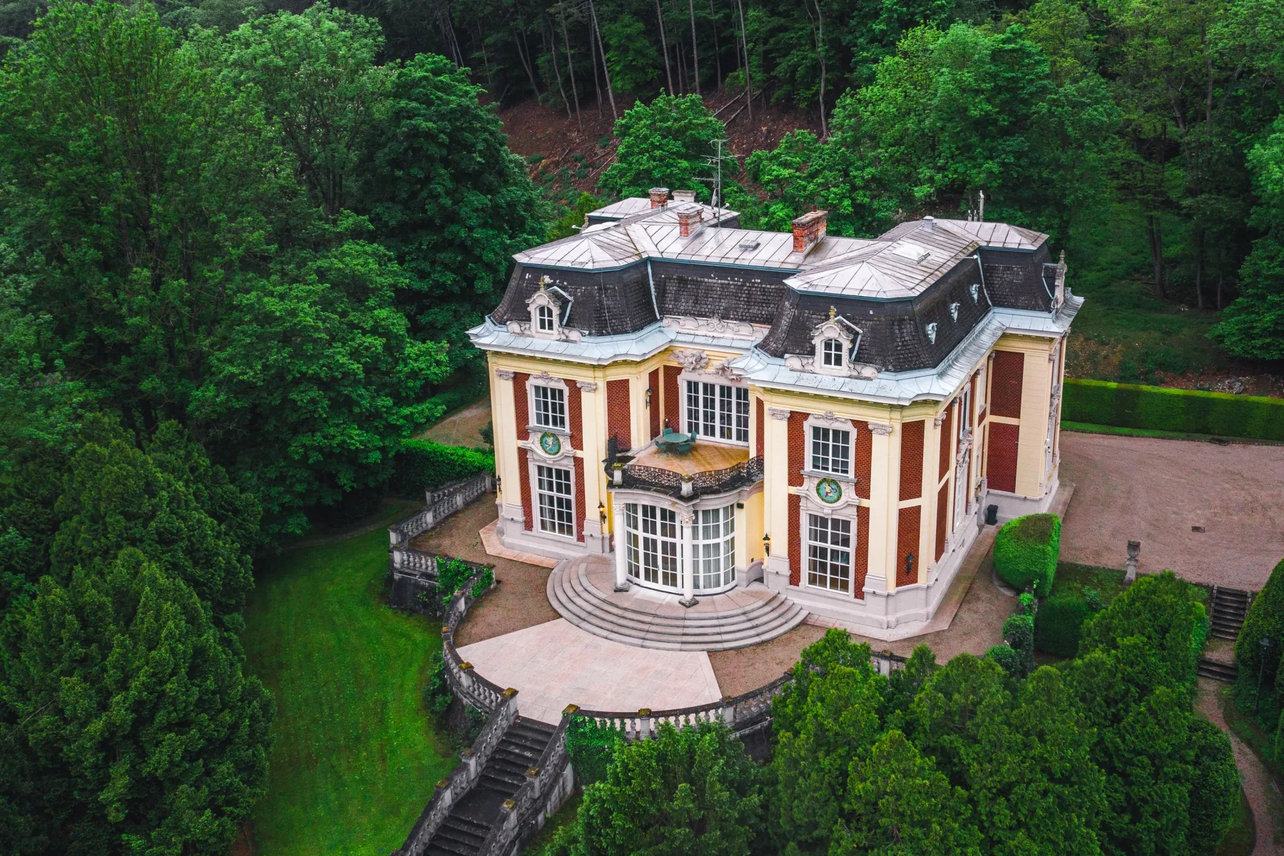 Niederösterreich · Schloss-Villa (Drohne)